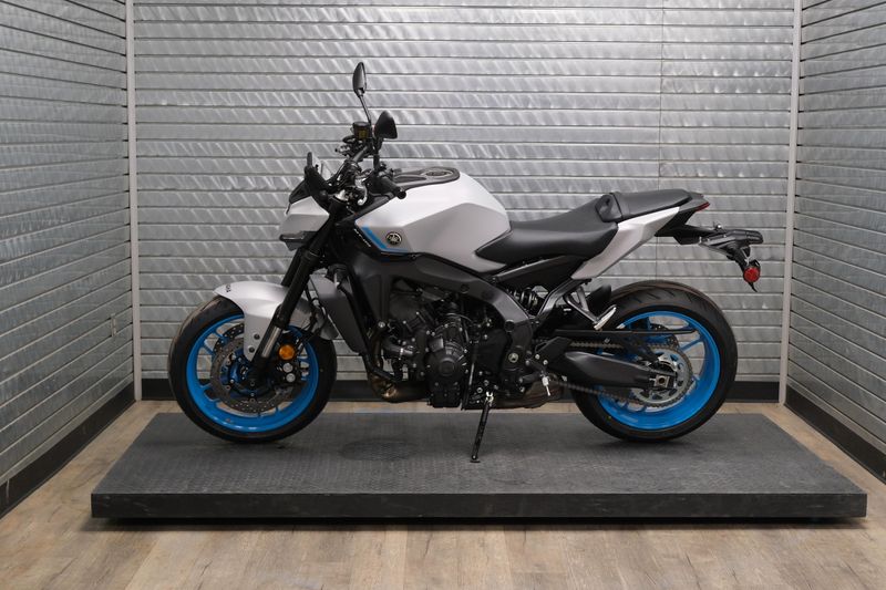 NEW 2026 YAMAHA MT09 Image 6