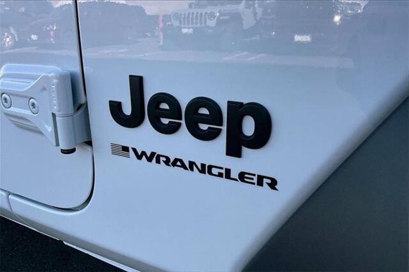 2024 Jeep Wrangler 4-door SportImage 13