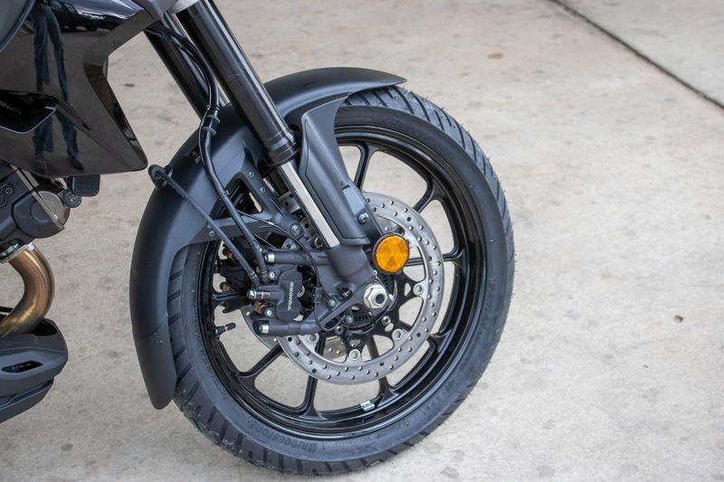 NEW 2026 SUZUKI VSTROM 1050 Image 14