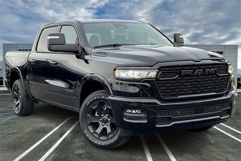 2025 RAM 1500 Big Horn Crew Cab 4x4 5