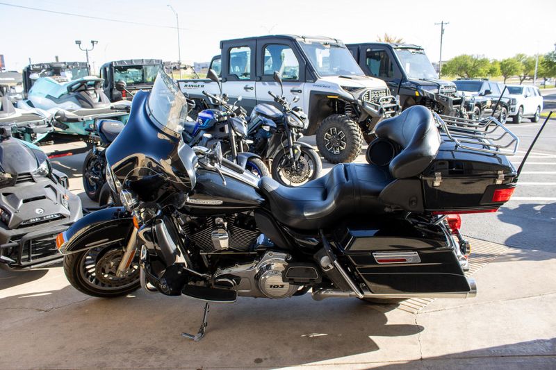 USED 2013 HARLEY ELECTRA GLIDE ULTRA LIMITED Image 3