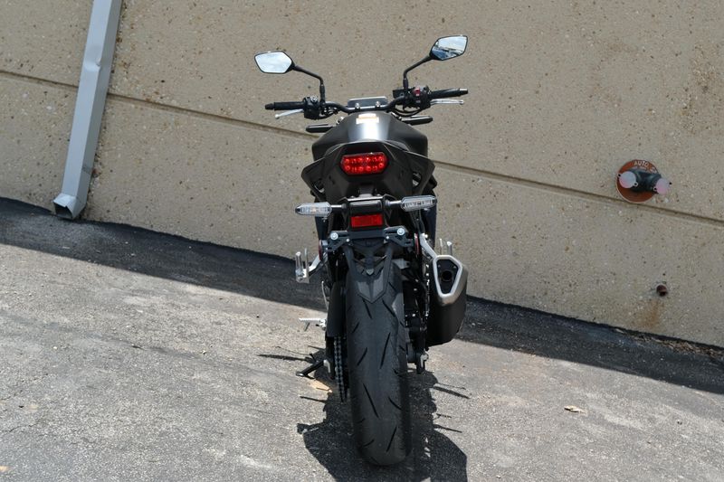 2025 Honda CB750 HORNET MATTE BLACK METALLIC Image 6