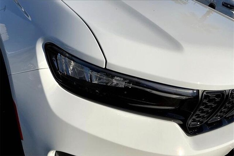 New 2025 Jeep Grand Cherokee Altitude X 4x4Image 11