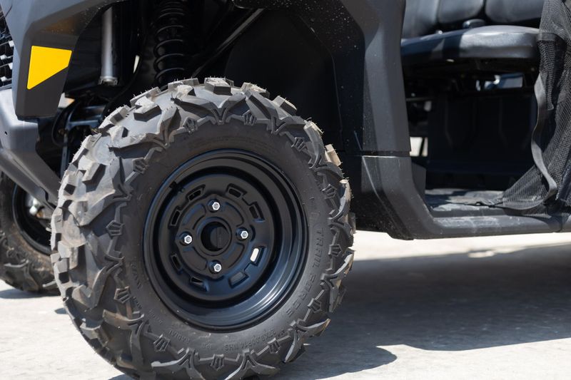 NEW 2025 CAN-AM DEFENDER MAX DPS HD7 Image 14