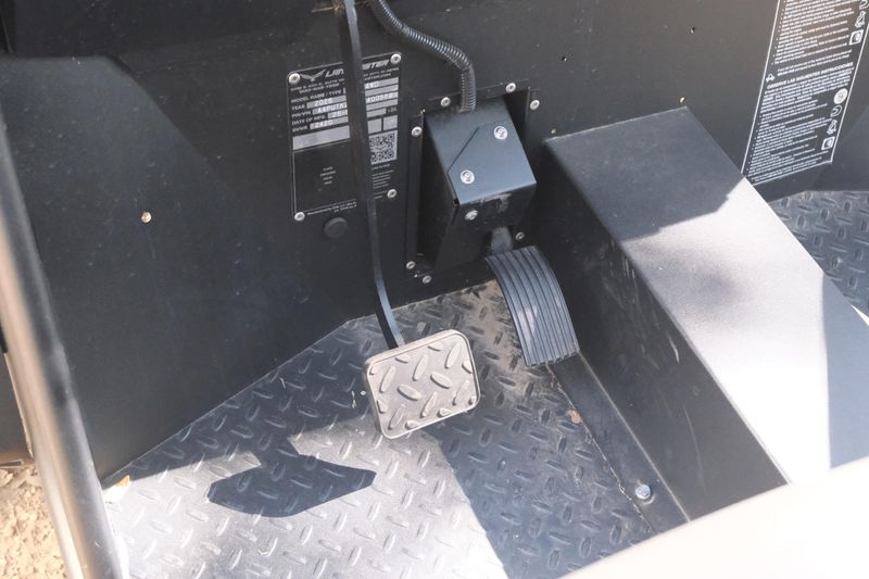 NEW 2025 LANDMASTER AMP STANDARD CAB CLASSIC EDITION Image 22