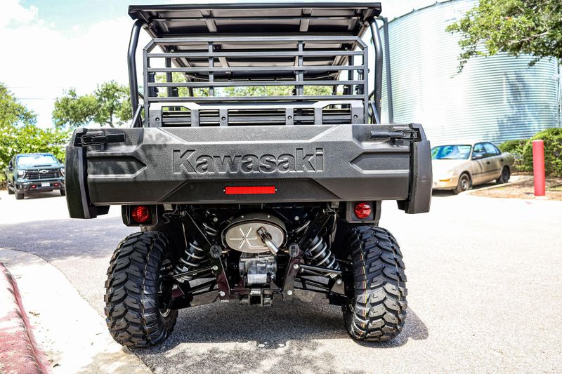 New 2026 Kawasaki MULE PROFXT 1000 LE RANCH EDITION   METALLIC PHANTOM SILVER Image 21