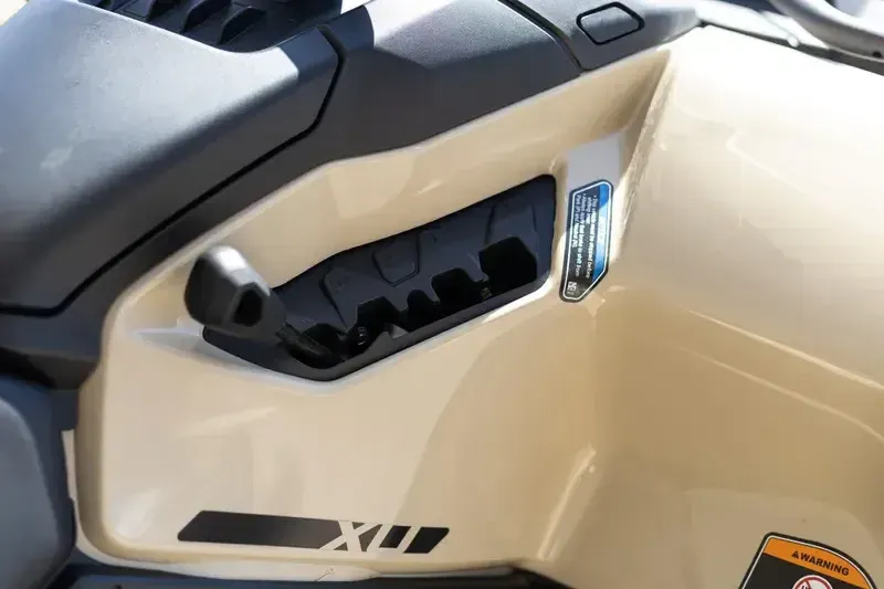 NEW 2026 CAN-AM OUTLANDER PRO HD7 Image 9