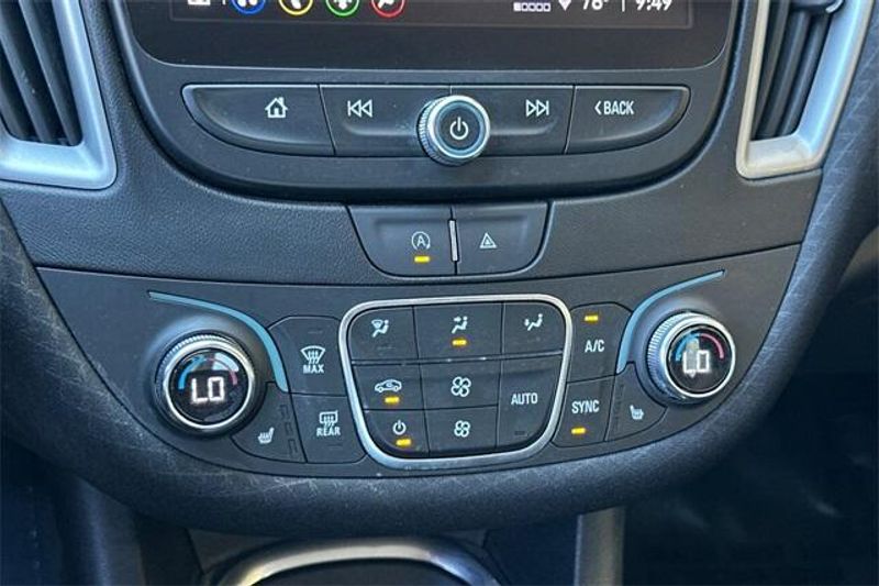 Used 2023 Chevrolet Malibu LTImage 16