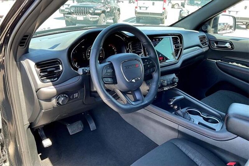 2025 Dodge Durango GT photo 9