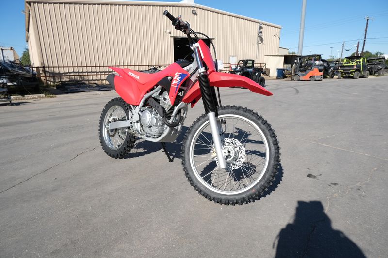 2025 Honda CRF 250F REDImage 14