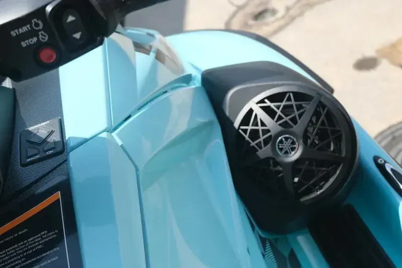 2025 Yamaha VX LIMITED HO MINT Image 13