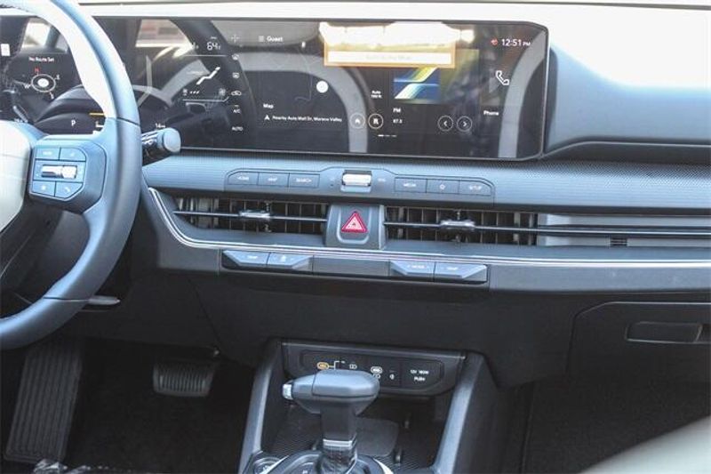 2025 Kia K4 GT-LineImage 6