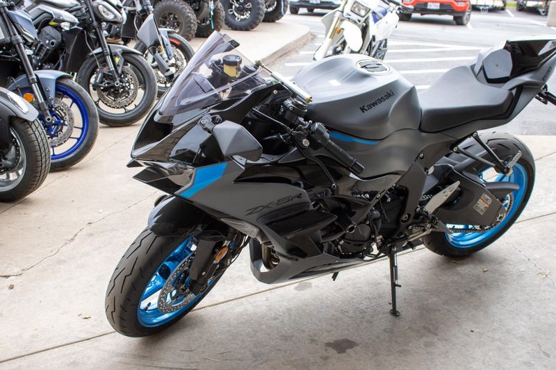 NEW 2026 KAWASAKI NINJA ZX6R Image 5