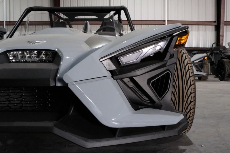 2024 Polaris SLINGSHOT SL AUTODRIVE OCEAN GRAYImage 5