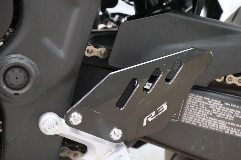 USED 2025 YAMAHA YZFR3 ABS Image 13