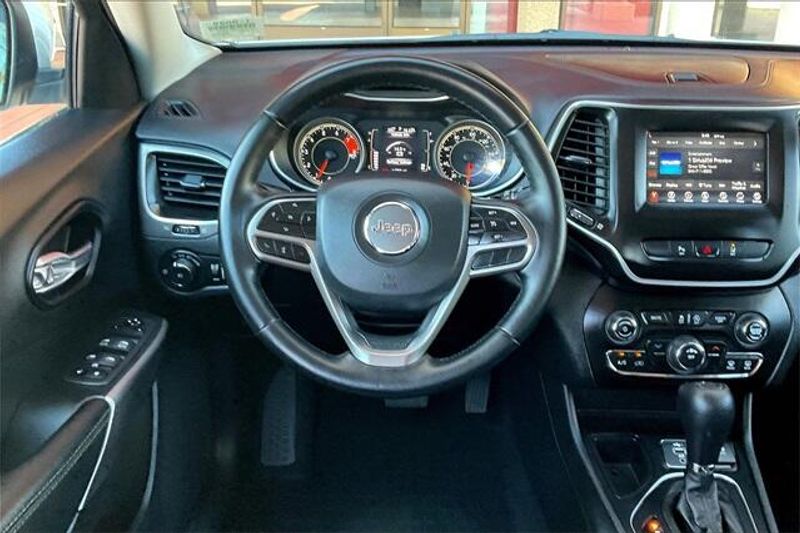 2021 Jeep Cherokee Latitude LuxImage 4
