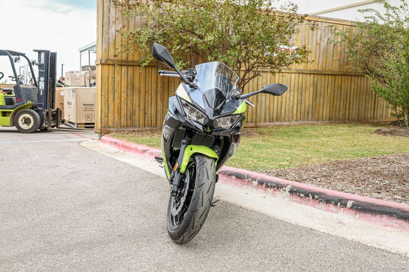 NEW 2026 KAWASAKI NINJA  650 ABS Image 18