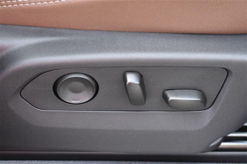 New 2026 Chevrolet Tahoe High CountryImage 18