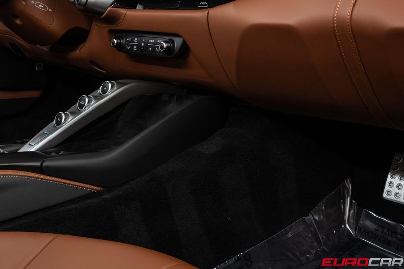 2022 Ferrari 812 GTS *AIRBRUSHED SCUDERIA LOGO * SUSPENSION LIFTER*Image 39