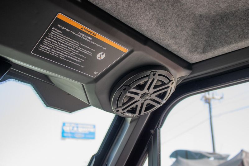 NEW 2026 CAN-AM DEFENDER MAX LIMITED CAB HD11 Image 41