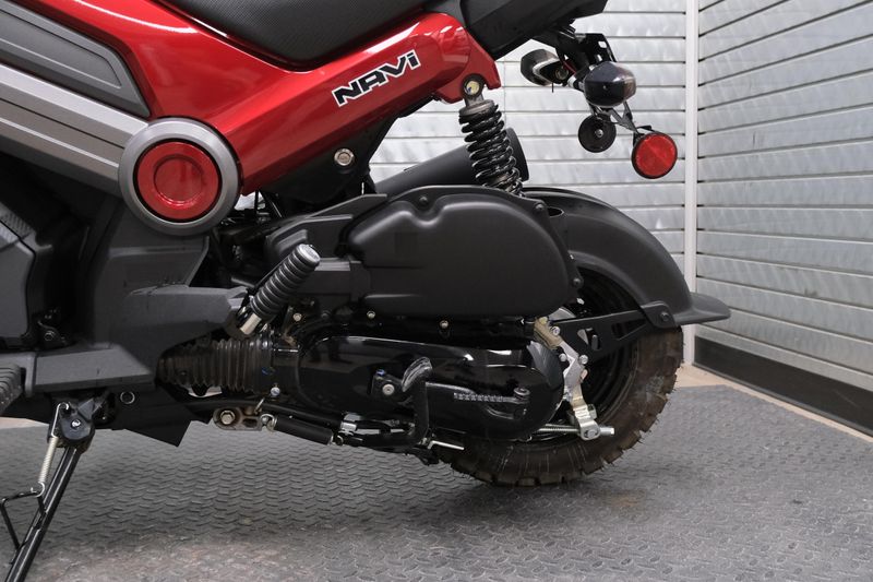 USED 2024 HONDA NAVI Image 19