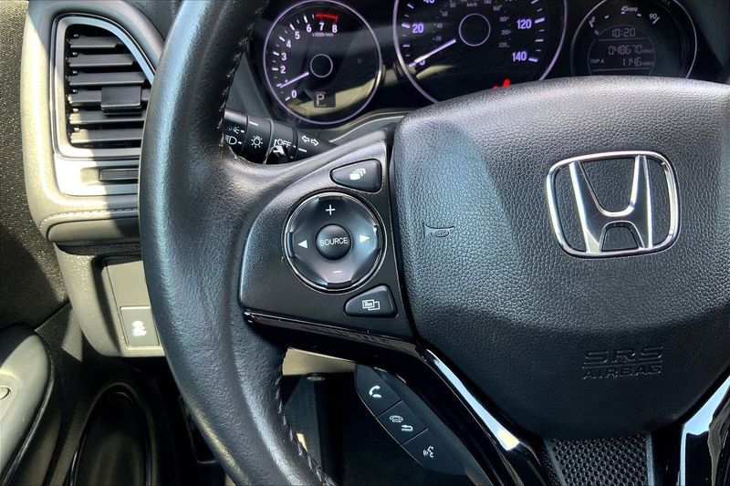 2019 Honda HR-V Sport photo 17