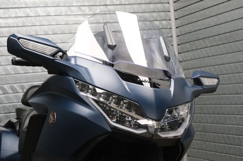 USED 2022 HONDA GOLD WING DCT Image 9