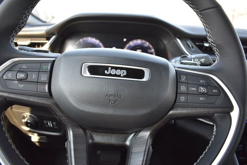 2024 Jeep Grand Cherokee L Limited 4x4Image 22
