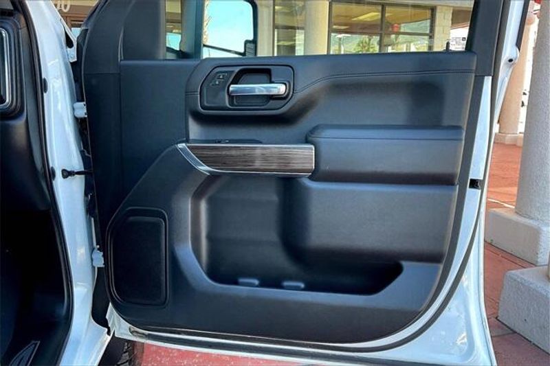 Used 2023 Chevrolet Silverado 2500HD LTImage 23