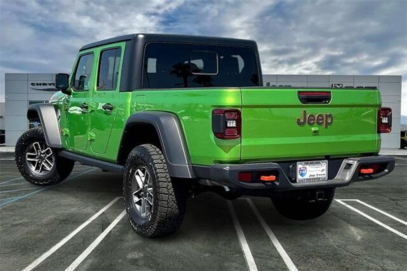 New 2025 Jeep Gladiator Mojave 4x4Image 2