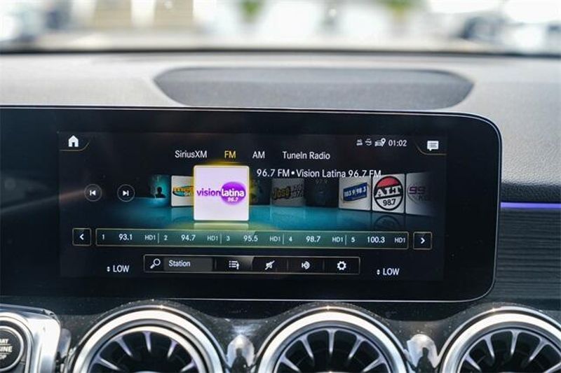 2023 Mercedes-Benz GLB 250Image 15