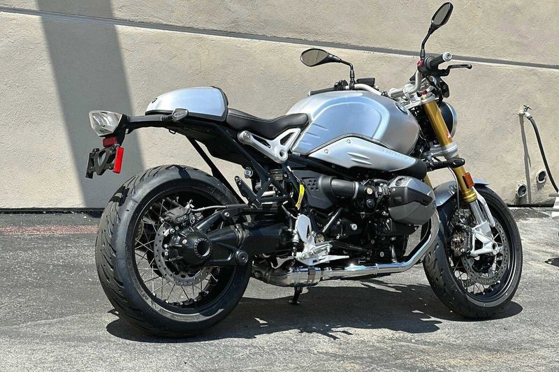 2023 BMW R nineT in a OPTION 719 ALUMINUM exterior color. BMW Motorcycles of Temecula – Southern California 951-395-0675 bmwmotorcyclesoftemecula.com 