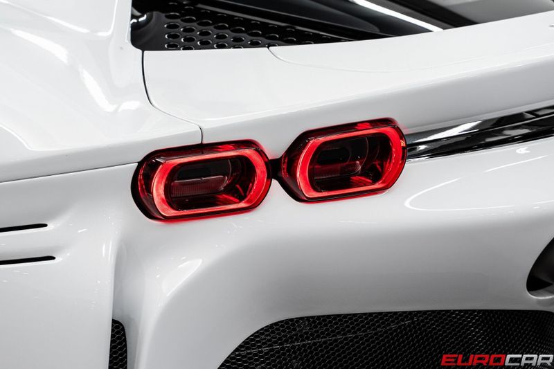 2022 Ferrari SF90 Stradale *CARBON STEERING WHEEL * FRONT PPF*Image 21