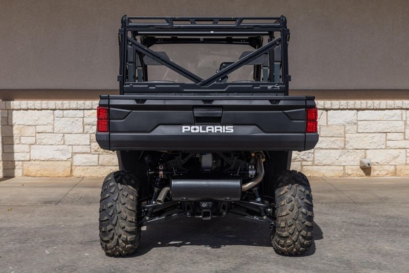 2025 Polaris RANGER CREW 1000 SAGE GREENImage 3