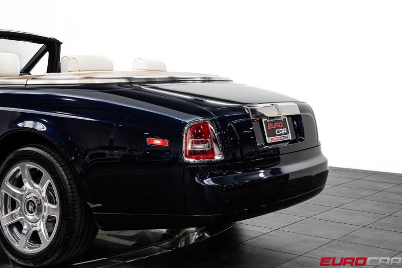 2010 Rolls-Royce Phantom Drophead Coupe *RARE INTERIOR * IMMACULATE CONDITION*Image 19