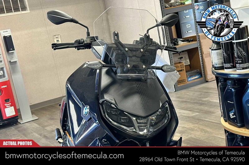 2024 BMW CE 04 in a IMPERIAL BLUE METALLIC exterior color. BMW Motorcycles of Temecula – Southern California 951-395-0675 bmwmotorcyclesoftemecula.com 