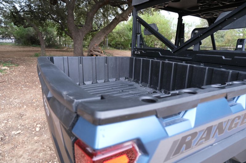 2025 Polaris RANGER CREW XP 1000 PREMIUM BLUE SLATEImage 7