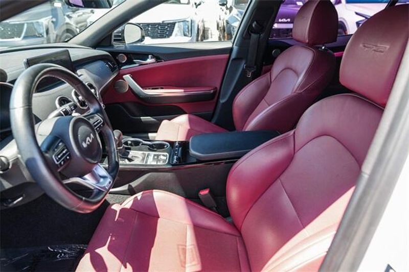 2022 Kia Stinger GT-LineImage 18