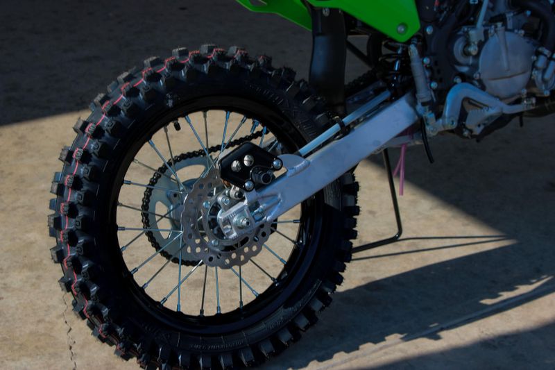 2025 Kawasaki KX112 LIME GREEN Image 23