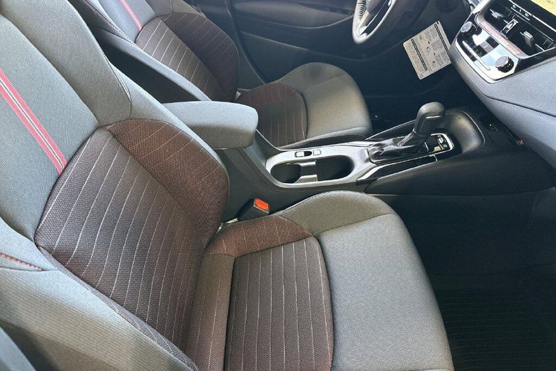 New 2027 Toyota Corolla Hybrid SEImage 16