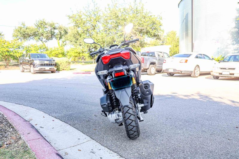 Used 2025 Honda ADV 160  BLACK Image 14