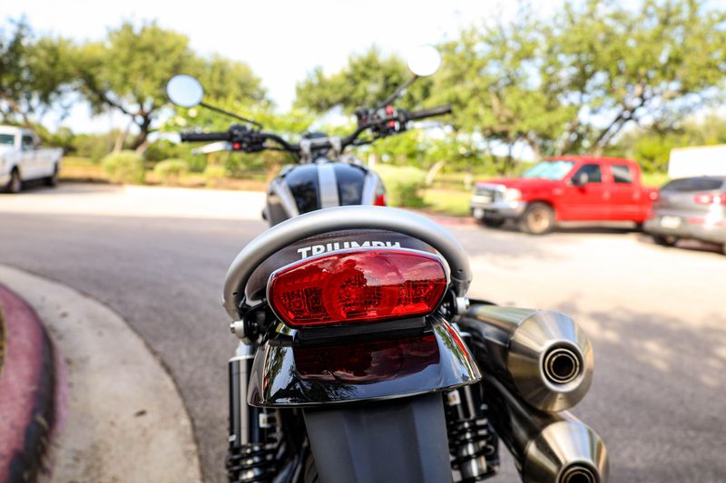 USED 2025 TRIUMPH SCRAMBLER 1200 X Image 13