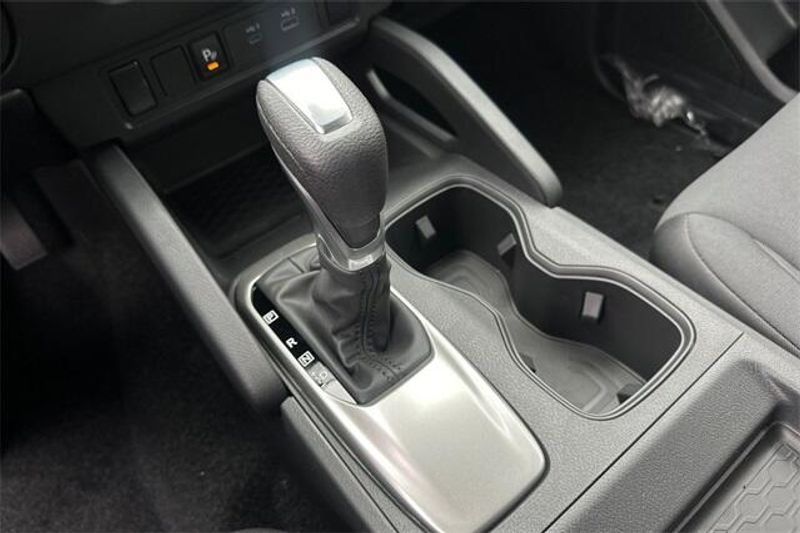 New 2025 Nissan Frontier SImage 17