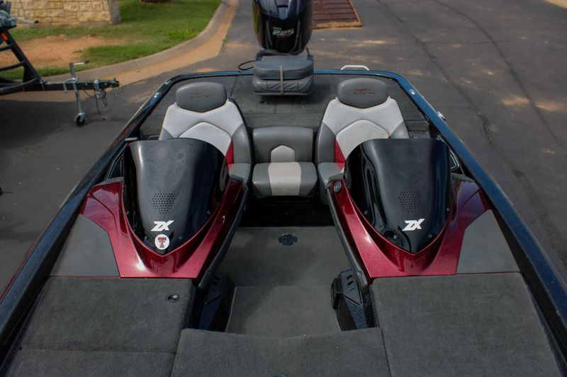 Used 2015 SKEETER ZX225 Image 22