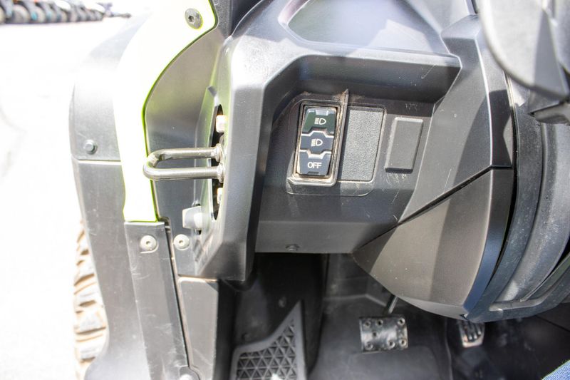 USED 2020 HONDA TALON 1000R Image 18