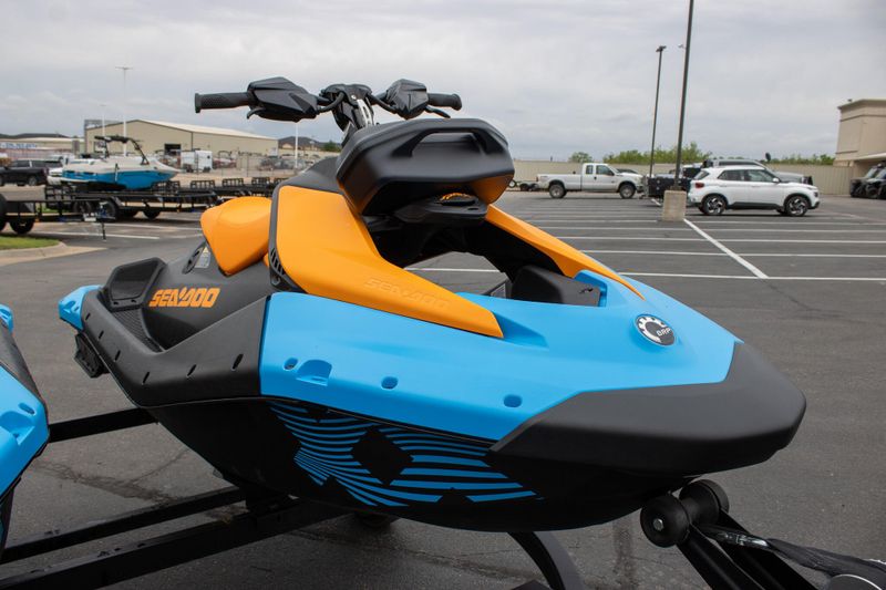 NEW 2026 SEADOO SPARK TRIXX FOR 1 90HP WITH SOUND SYSTEM Image 2