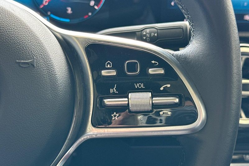 2021 Mercedes-Benz A-Class A 220Image 27