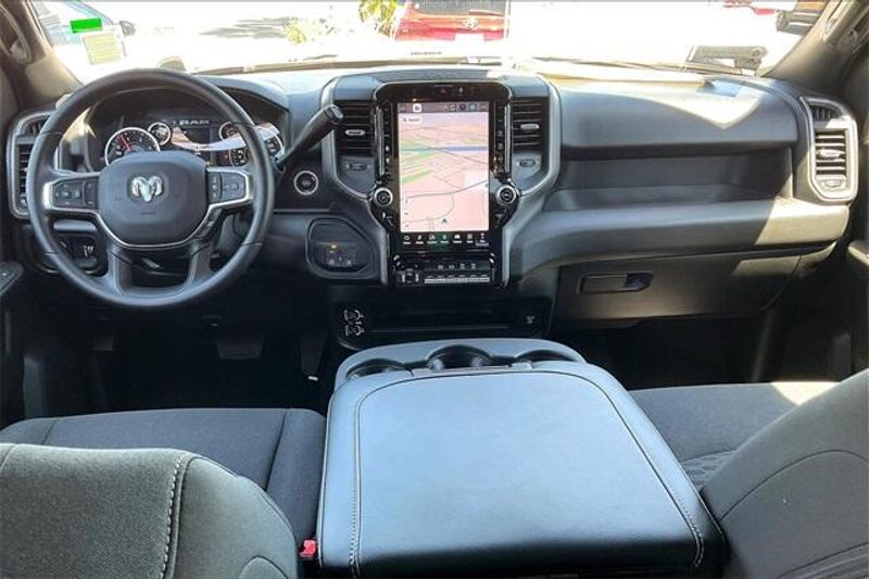 2025 Ram 2500 Tradesman photo 4