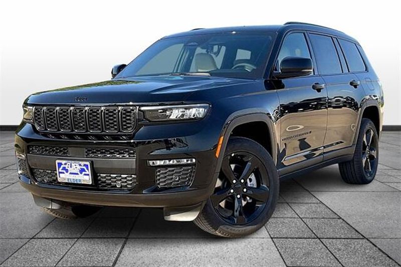 2025 Jeep Grand Cherokee L Limited 4x4Image 2