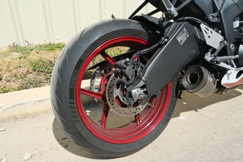 USED 2024 KAWASAKI NINJA ZX6R Image 19